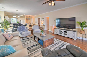 Bright Myrtle Beach Condo with Balcony!